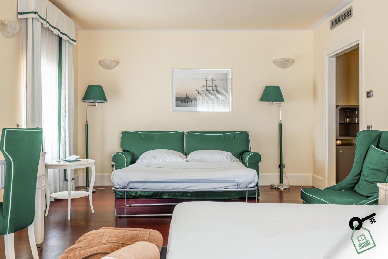 Hotel Rooms ليفورنو المظهر الخارجي الصورة