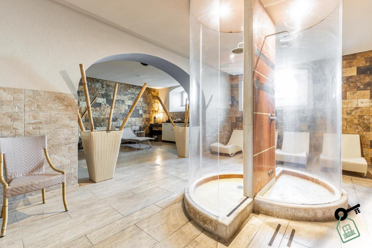 Hotel Rooms ليفورنو المظهر الخارجي الصورة